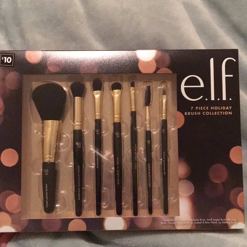 Makeup brushes